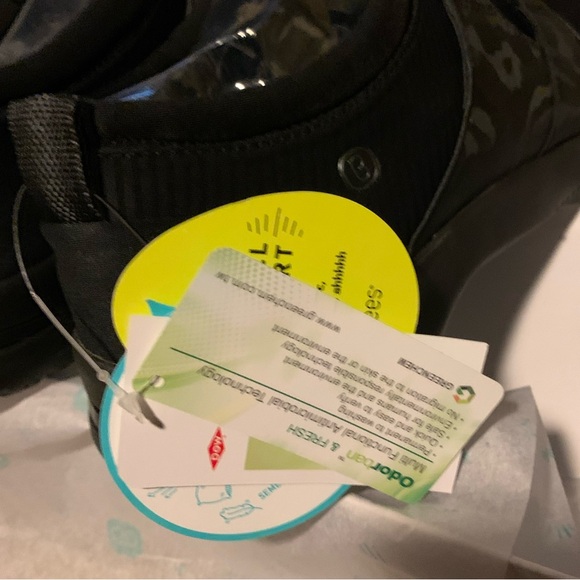 New With Tags BZEES Anytime Black Camo Slip On Cloud Cushion Shoes Size 9.5 M - Picture 8 of 11